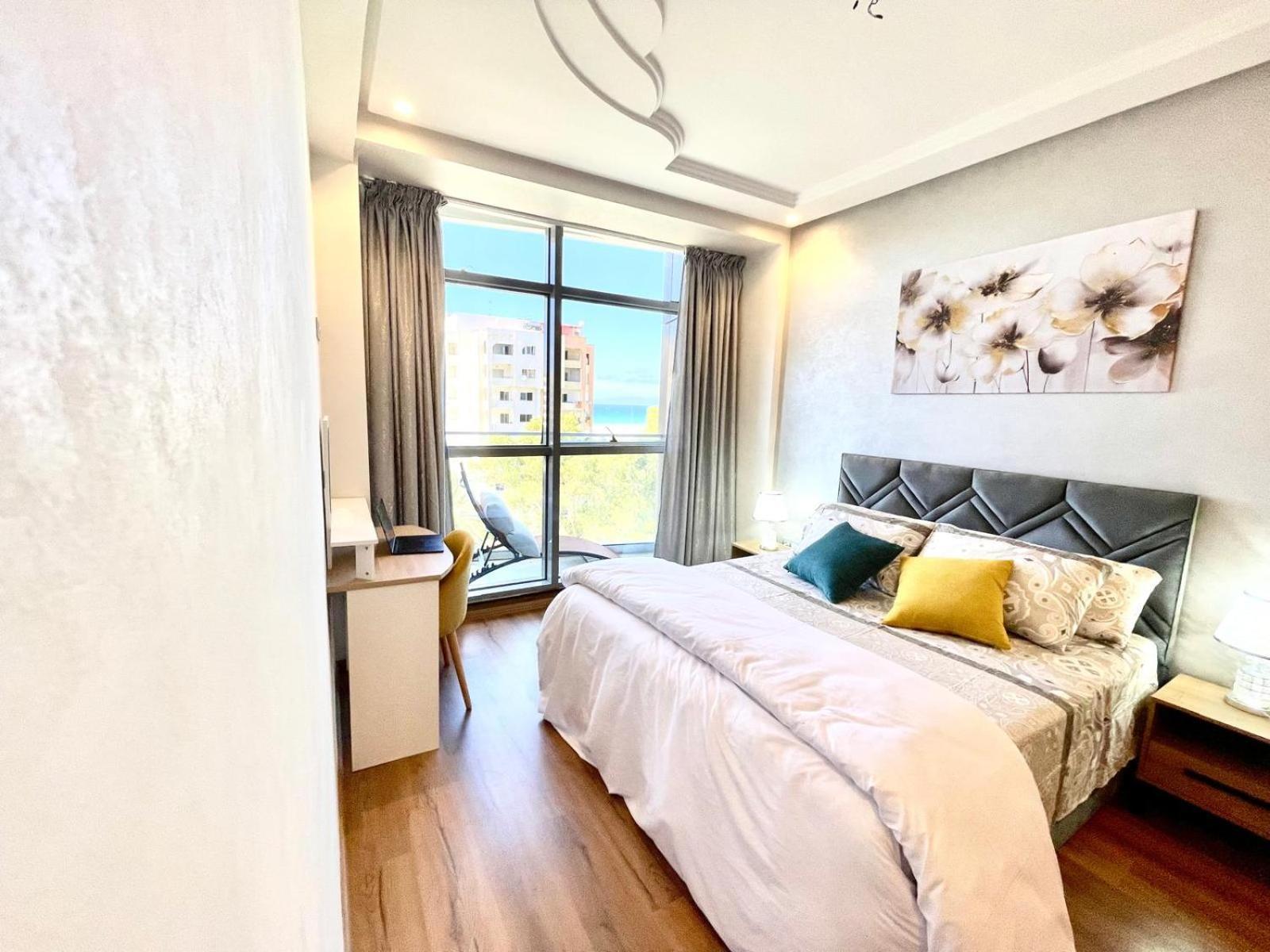 Modern Elegance With Sea Views In Central Tangier - Steps To Beach, Train And Attractions! Eksteriør billede