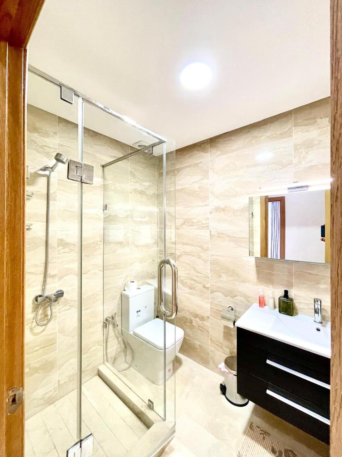 Modern Elegance With Sea Views In Central Tangier - Steps To Beach, Train And Attractions! Eksteriør billede
