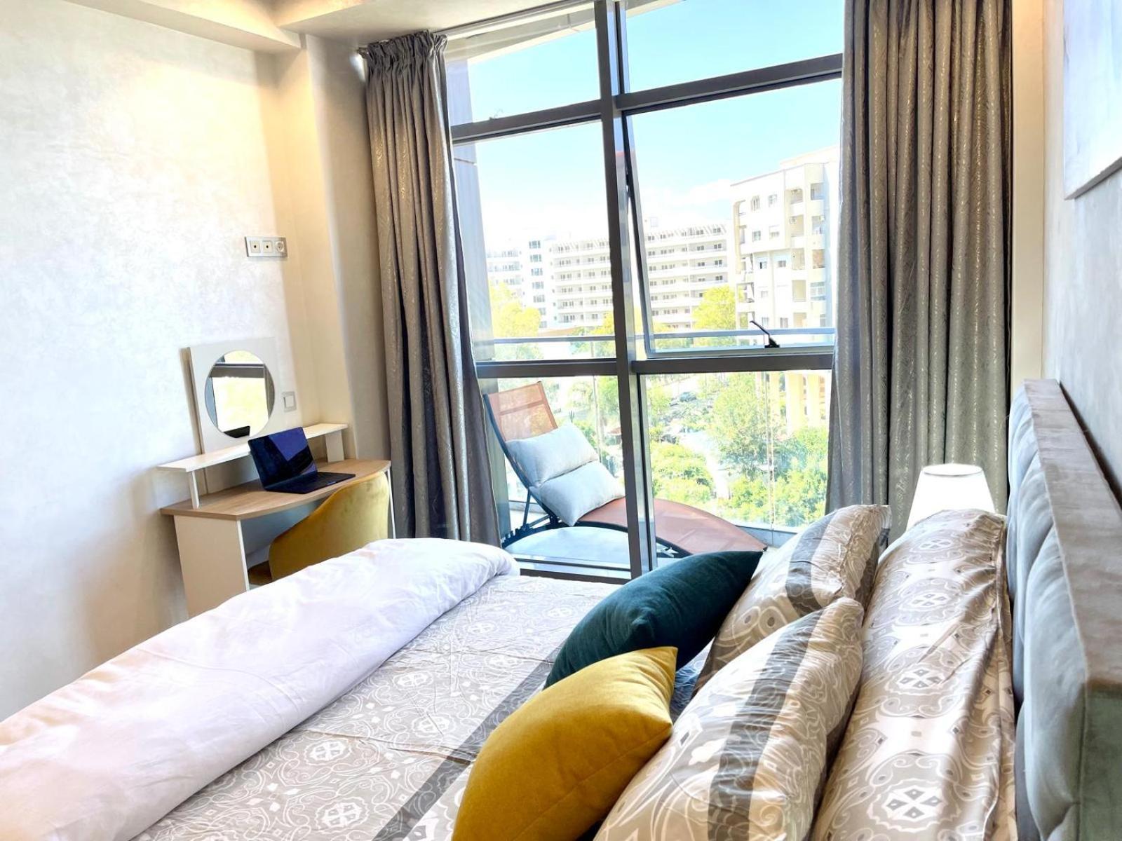 Modern Elegance With Sea Views In Central Tangier - Steps To Beach, Train And Attractions! Eksteriør billede
